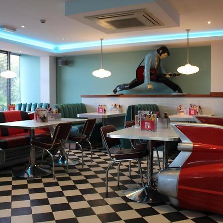 7Hotel Diner Halstead  Ngoại thất bức ảnh